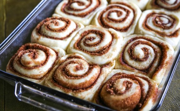 Cinnabon Cinnamon Rolls