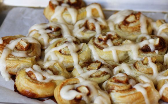 Easy cinnamon roll recipe