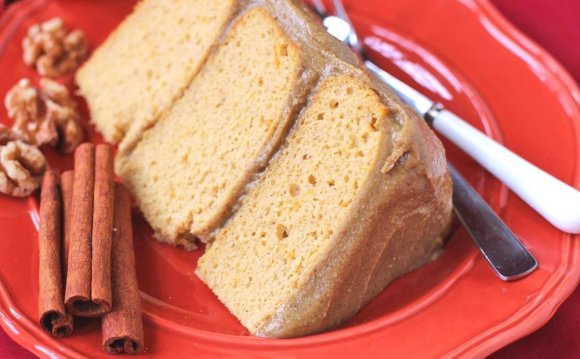 Healthy Pumpkin Cake with