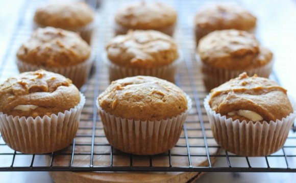 Pumpkin Cheesecake Cupcakes