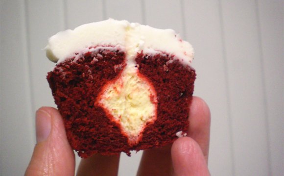 Cupcake with cream cheese