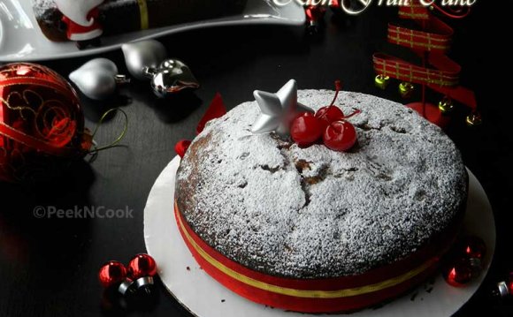 Rich Christmas Fruit Cake