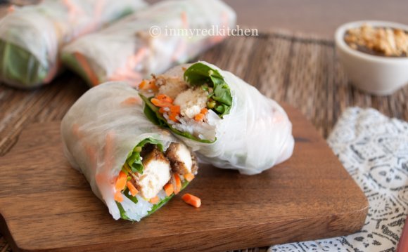 Vietnamese spring rolls with