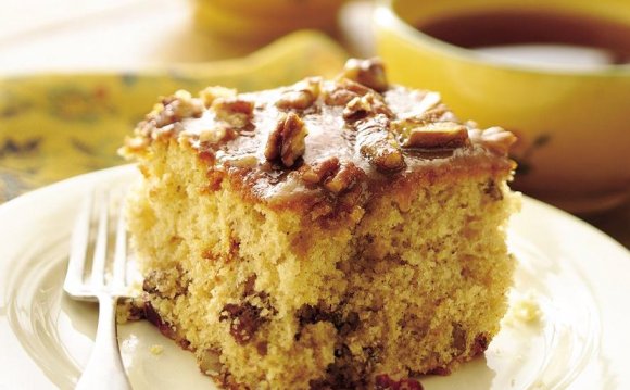 Winter Fruit and Nut Cake