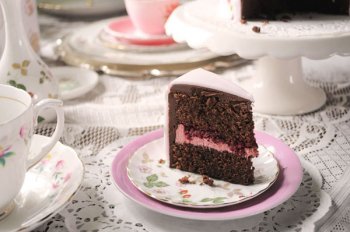 Raspberry and chocolate ganache cake by Juniper Cakery