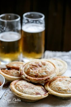 Slow Cooker Steak and Gravy Pies  