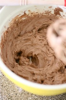 the best chocolate frosting 1