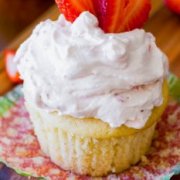 These fluffy, fruity Strawberry Shortcake Cupcakes are made completely from scratch. And yet are so simple!