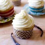 Very Vanilla Cupcakes by sallysbakingaddiction.com - triple the vanilla in this simple homemade cupcake recipe!